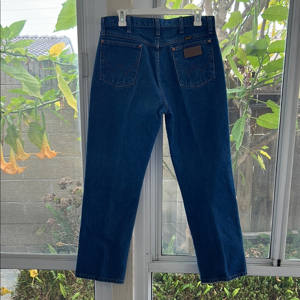 💋💋💋sold 💋💋💋Wrangler Indigo Straight-Leg Jeans size 33/30